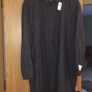 Jos. A. Banks Tweed Topcoat/NWT
Size 42 Long
26 inches P2P
75% Wool, 25% Alpaca